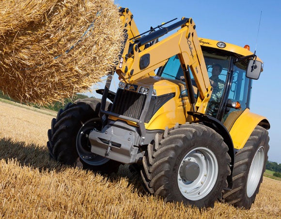 Challenger To Unveil MT400D Series Mid-Range Tractors