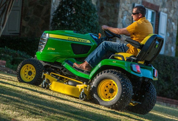 John Deere X739