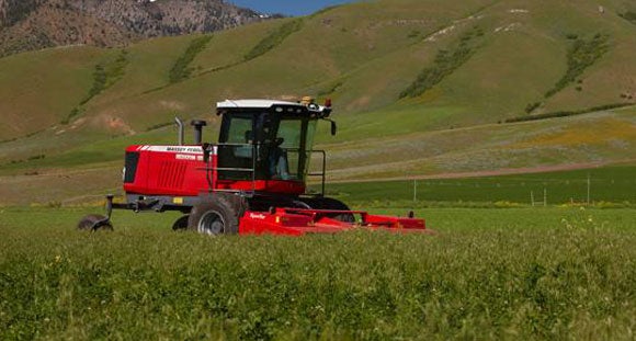 Hesston Releases Tier 4 Final WR9800 Series Self-Propelled Windrowers