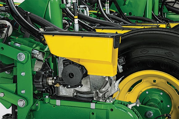 John Deere Unveils MaxEmerge 5e Row Units