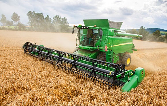 2017 John Deere T670 Combine Updated Preview