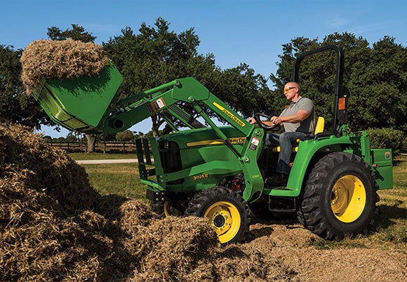 John Deere 3025E