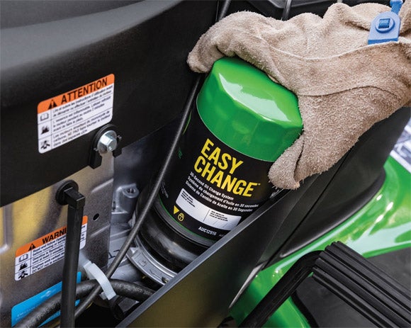 John Deere Unveils Easy Change 30-Second Oil Change System