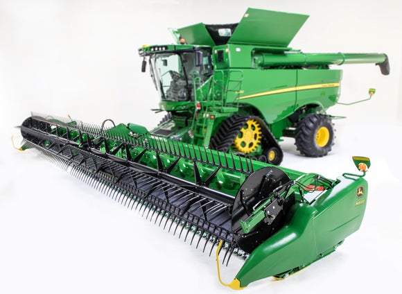 Track System, Draper and Mobile App Unveiled for John Deere Combines