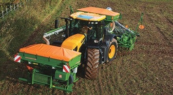 TRATOR MAIS FORTE E RÁPIDO DO JOGO! JCB FASTRAC 4220